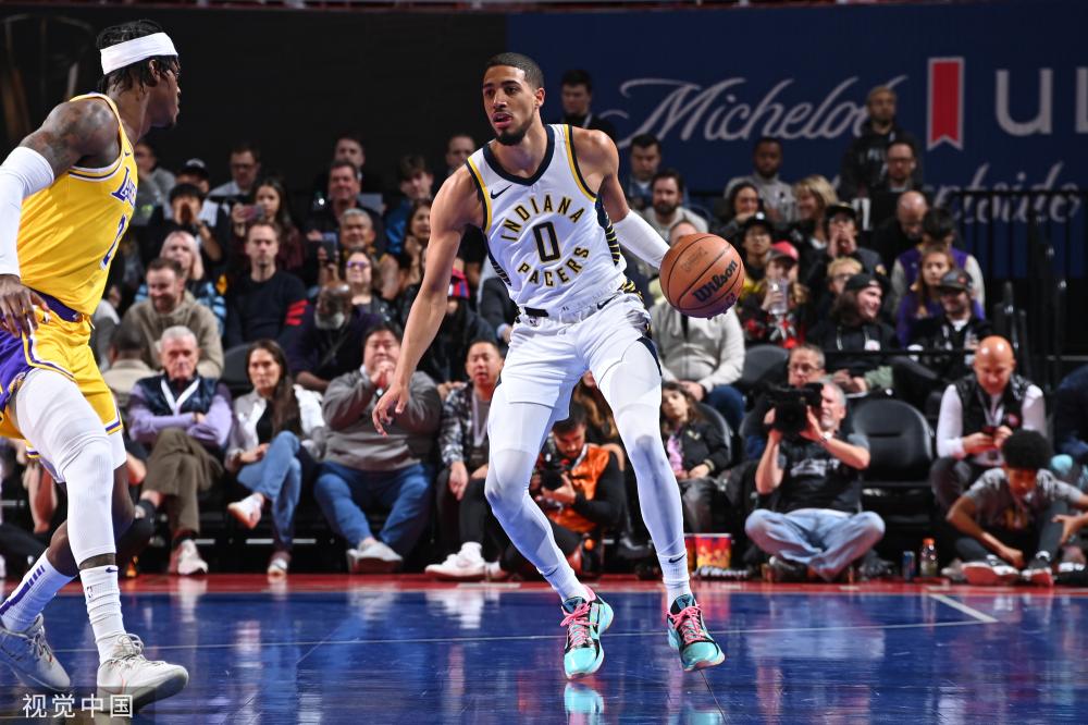 频繁进入公 频繁进入公