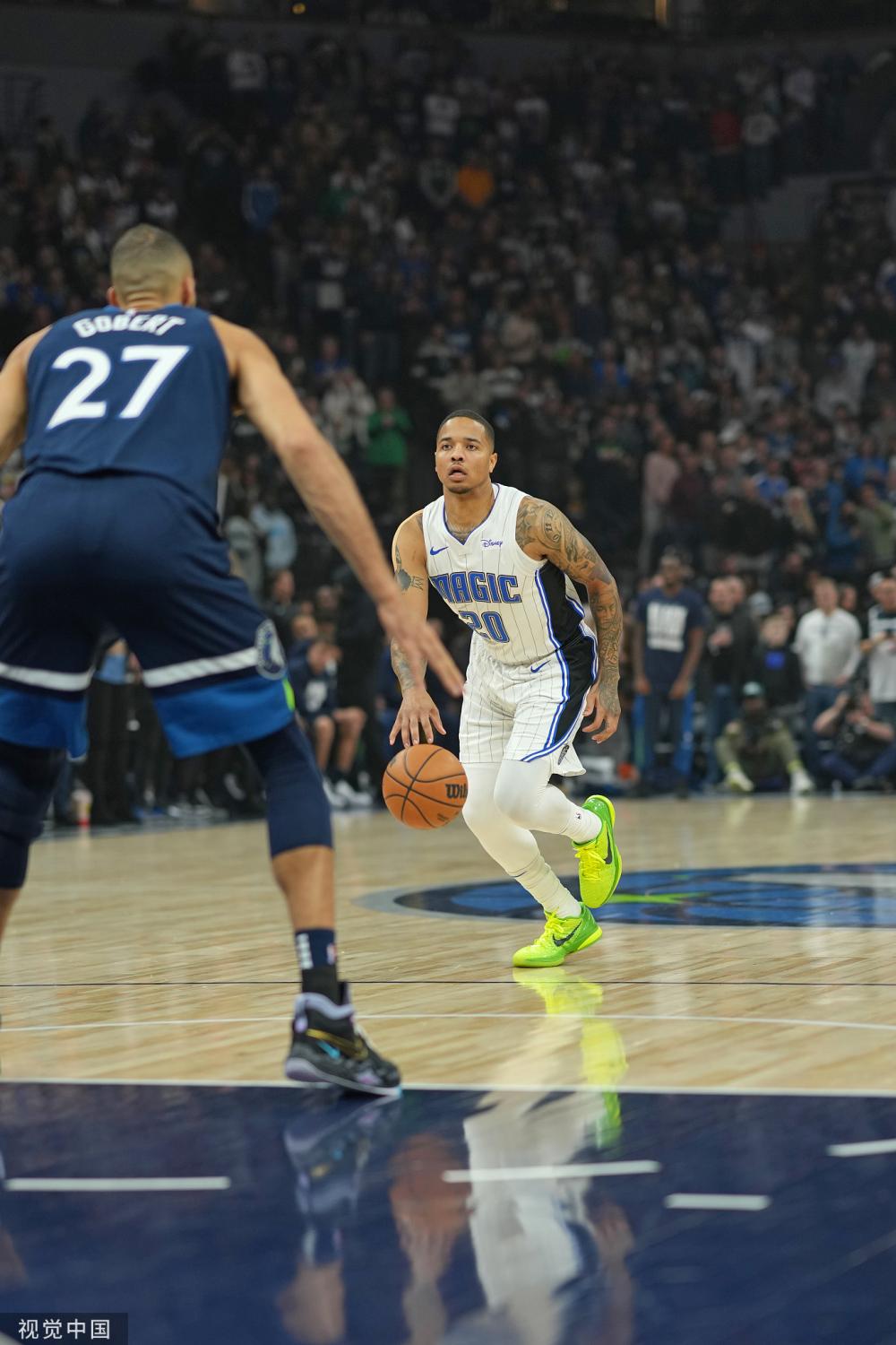 仅展现了英 仅展现了英