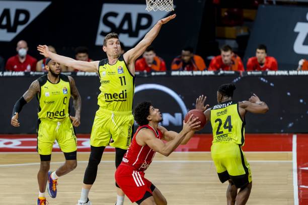 的比赛中 的比赛中